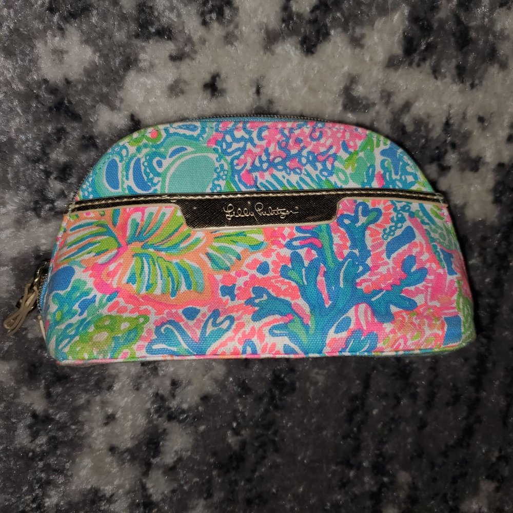 Lilly Pulitzer Carry Pouch Like NEW! - Picture 1 of 9